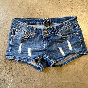 Soundgirl Women's Jean Shorts. Size 3.